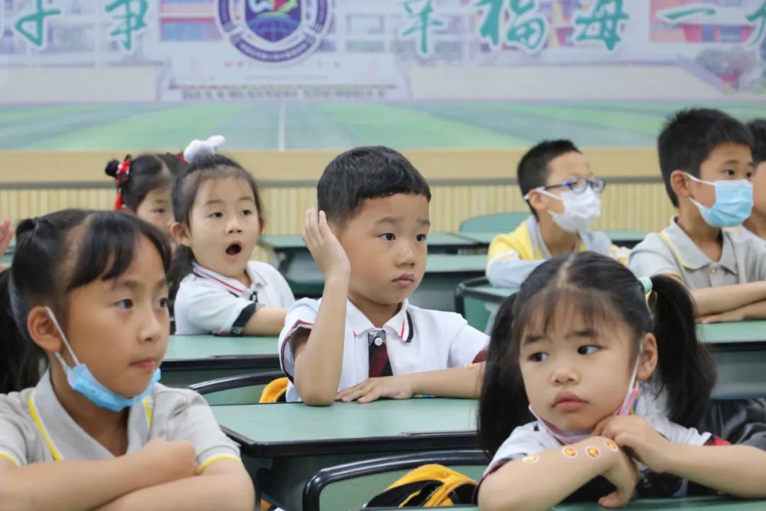 实验小学外国语学校与机关幼儿园携手开展幼小衔接交流体验活动