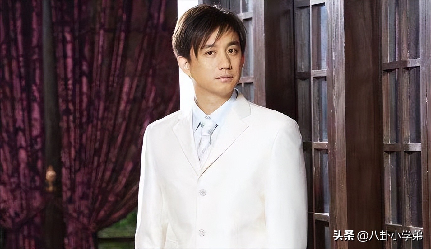 表面是演员，实际是大学老师的5位明星，他们的学生个个名气大