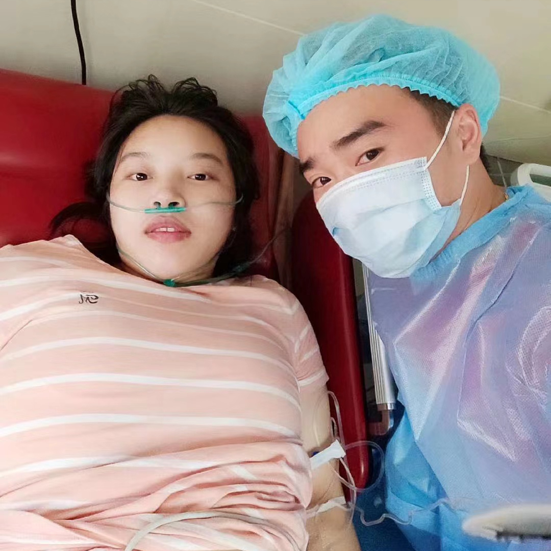 我选择爱情，可是现实我快输给了面包
