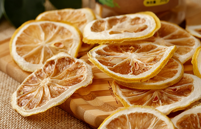 女性若想气色好，常喝这5款“养颜茶”，好喝又营养，性价比高