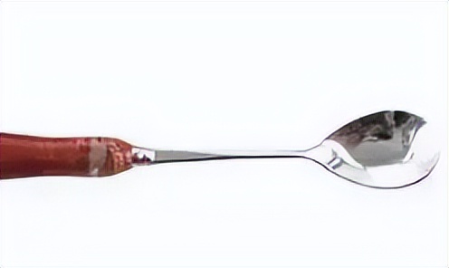 牛肉一炒就老？腌制时加点它，比豆腐还嫩滑！
