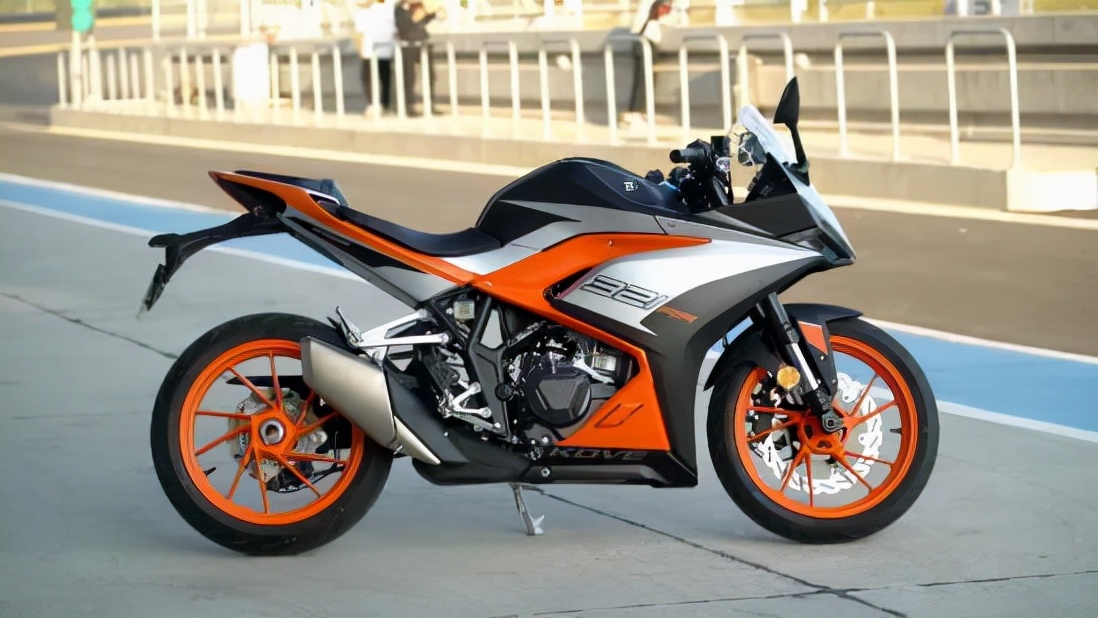 25980元起,凯越321rr正式发售,又一国产仿赛实力车型