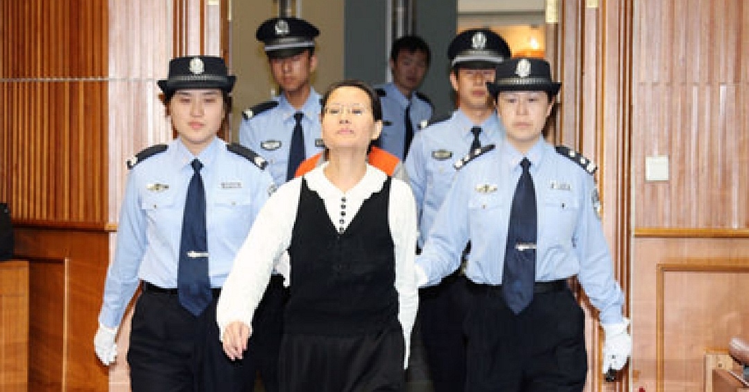 季羡林故居被盗案始末：秘书干女儿砸窗洗劫藏书，被捕后表情搞笑