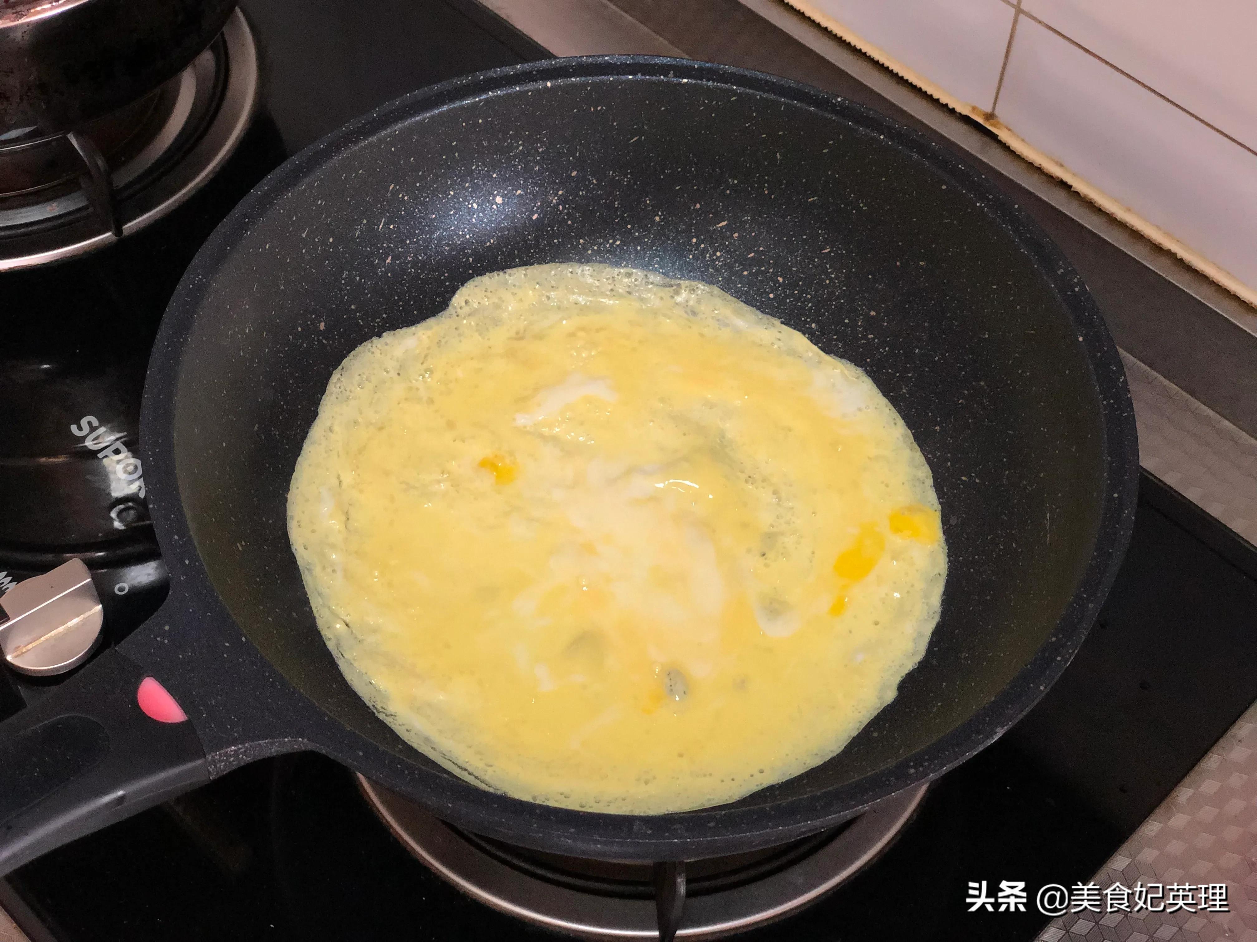 冬天就给孩子做这汤！鲜虾制作无添加，番茄浓汤酸酸甜甜两碗不够