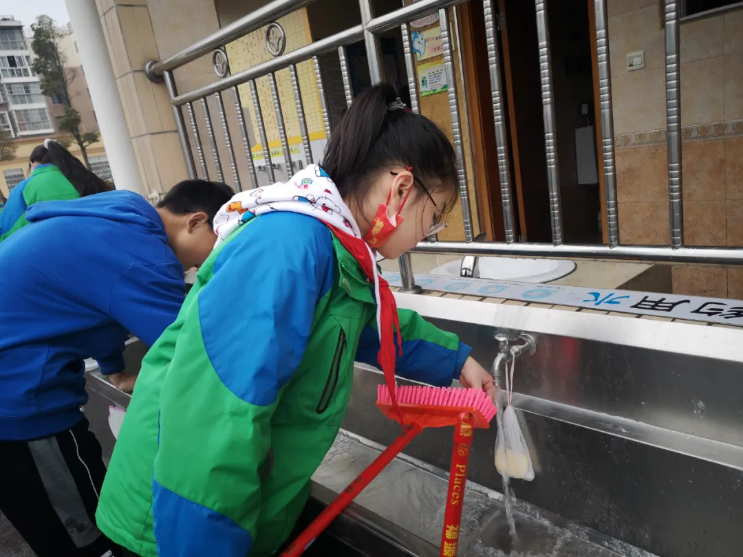 大雪节气“寒”，劳动助力“热”——九江小学劳动课程系列活动