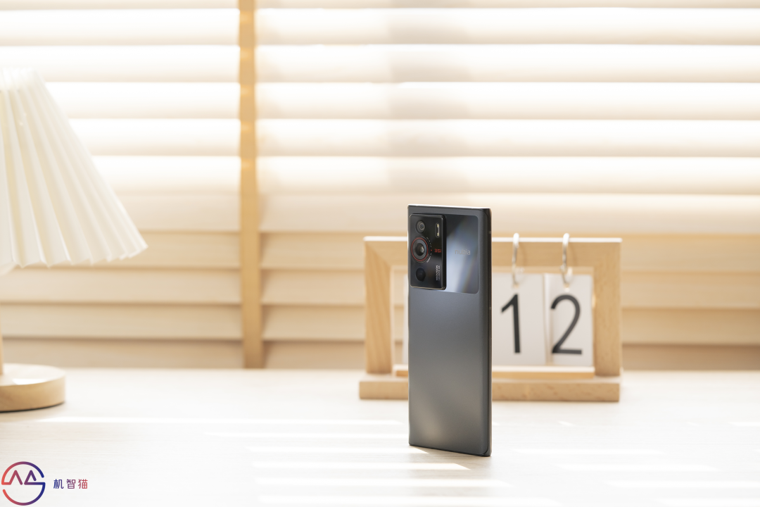 努比亚Z40 Pro测评：35mm主摄究竟有啥作用？