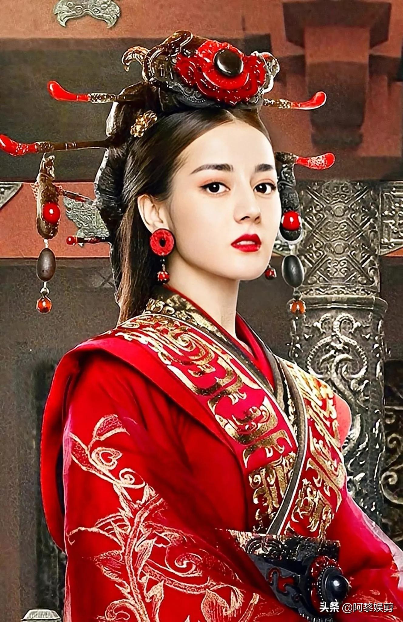 赵丽颖vs迪丽热巴新娘妆，谁更胜一筹？