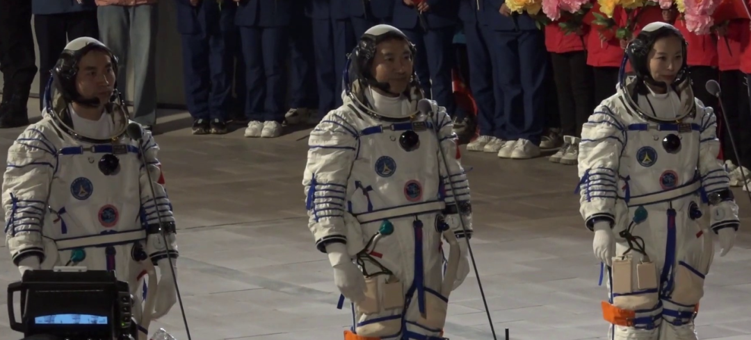 �ձ��ɹ���½52�ڹ������С���ǣ��˼����Ѷȣ��͵��±�˭����