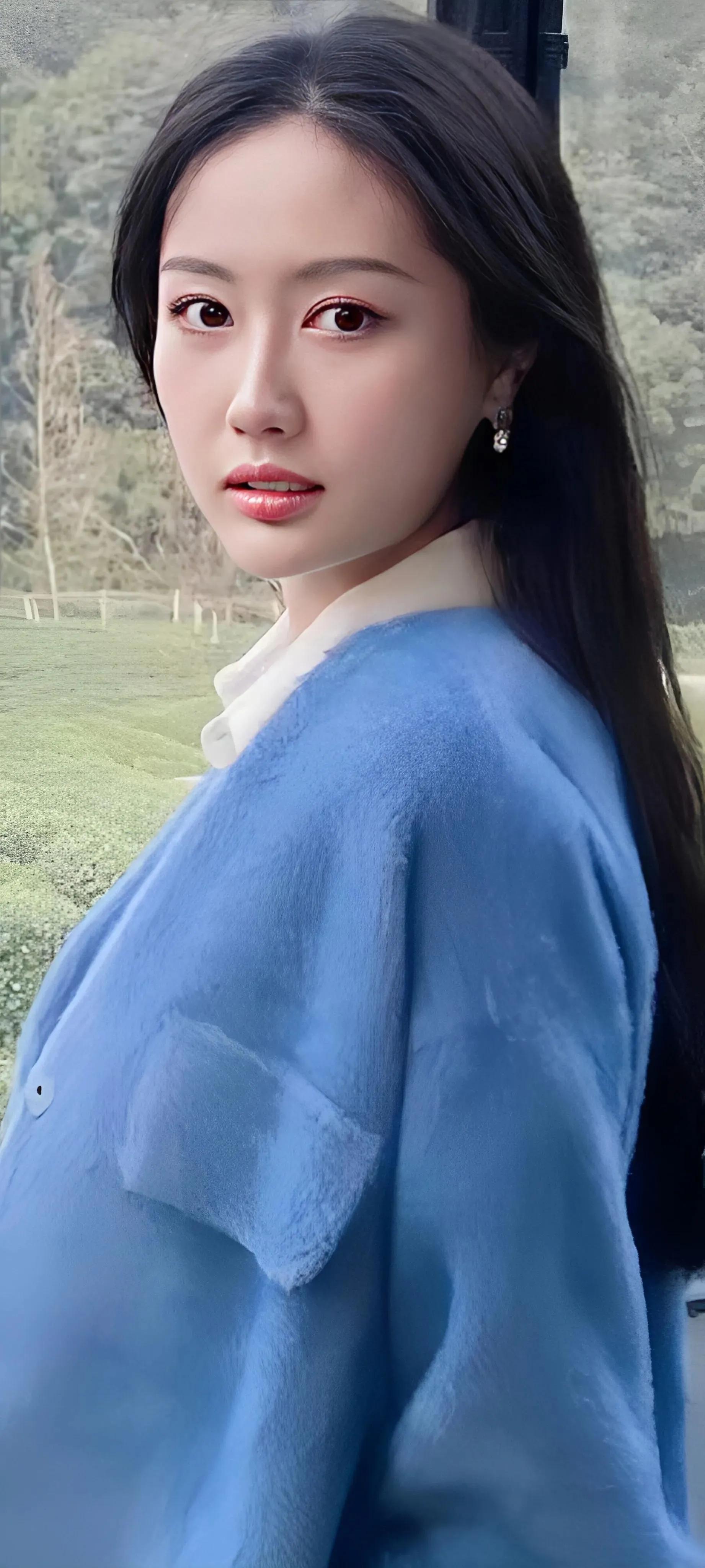 端庄美丽的张子璇