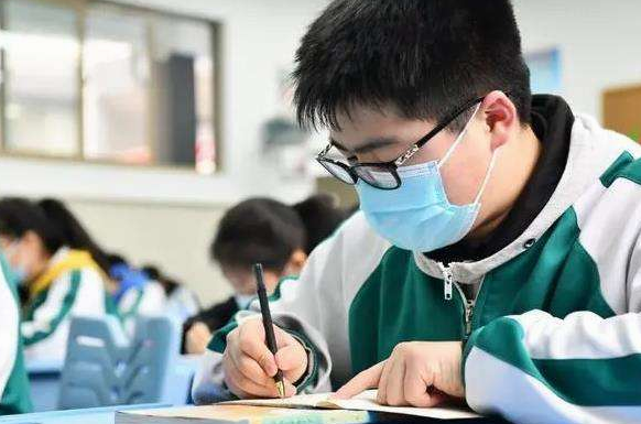 取消中考有望了？初中生表示万分欢喜，家长们的意见却不统一