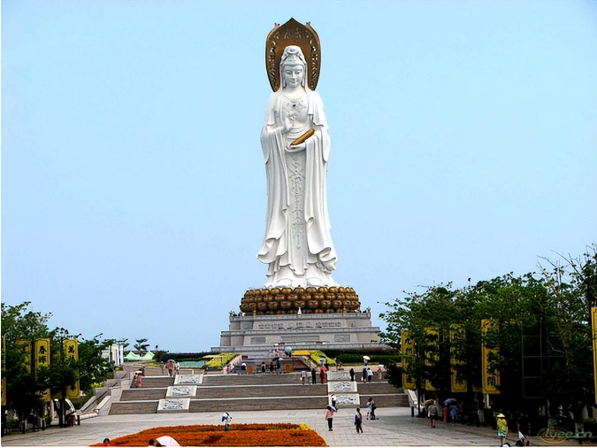 梦见观音菩萨佛像(1993年，张晖花费8亿，打造108米高的海南观音像)