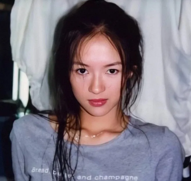 章子怡，年轻时的几张片