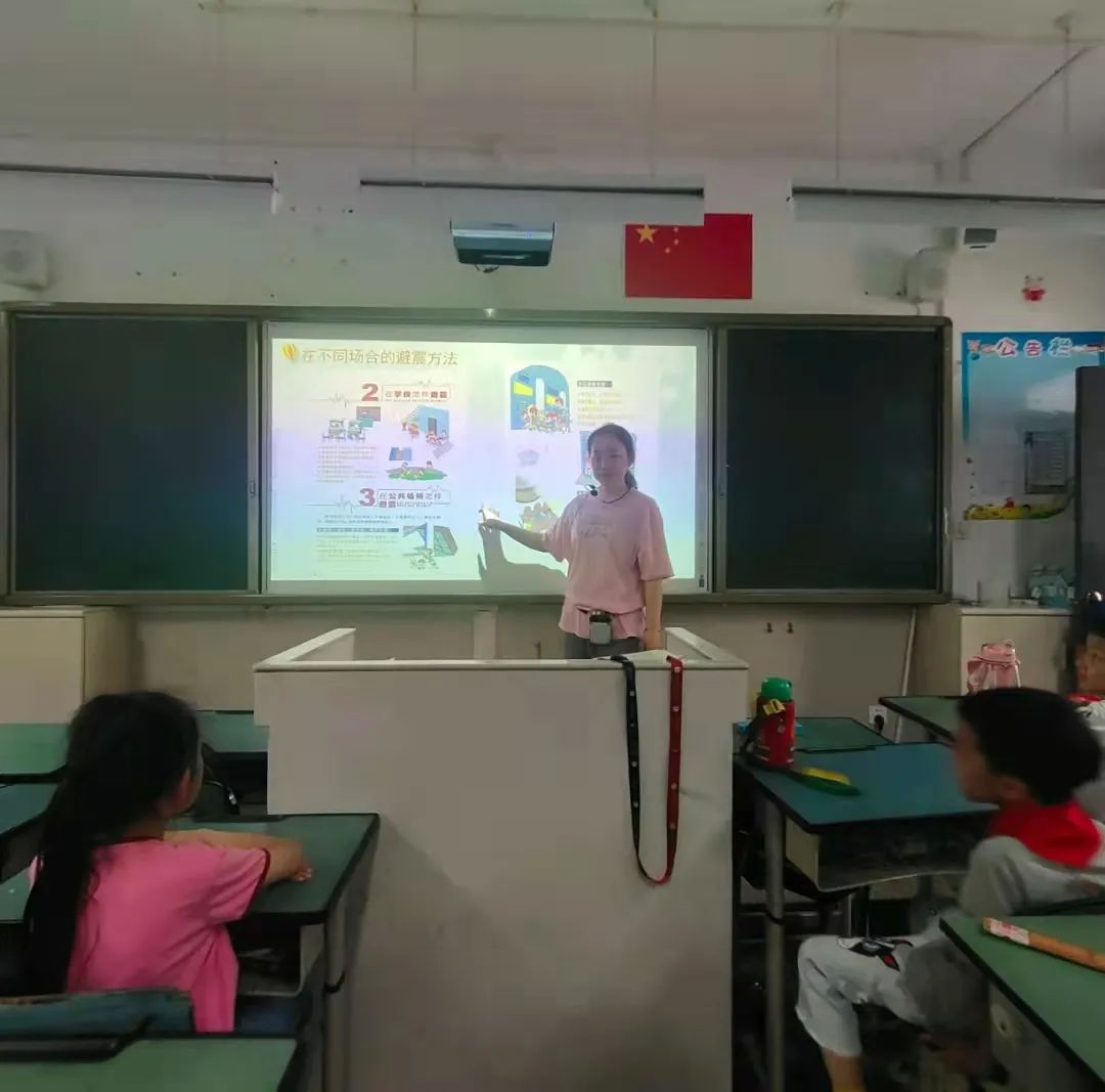 天府新区锦江小学举行“防灾减灾”安全教育周系列活动