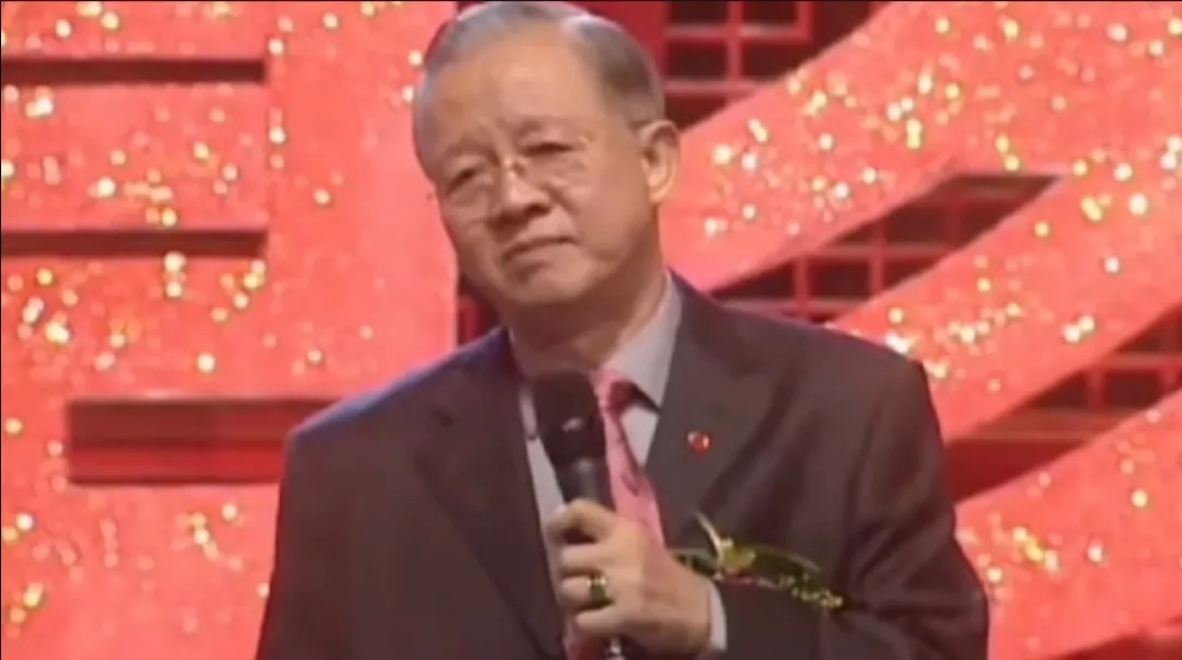 曾仕强说小孩要不要打(曾仕强小孩犯了错，打还是不打？打不打不是问题)