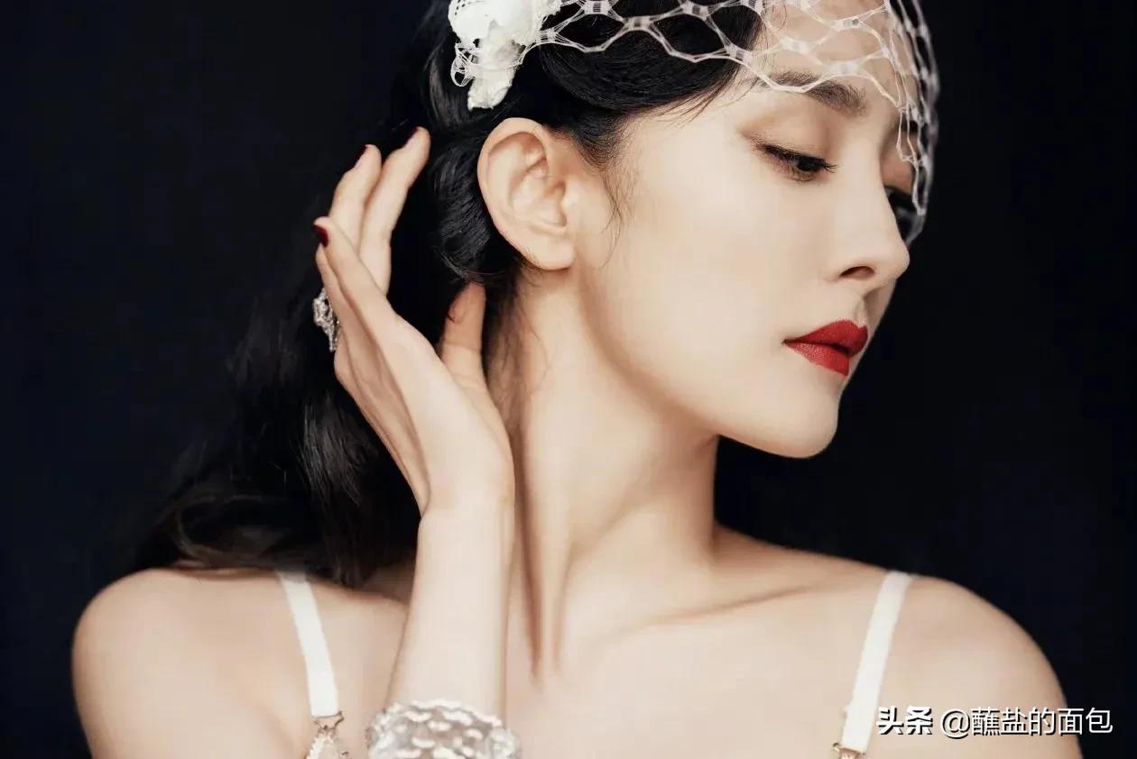 花花世界迷人眼，杨幂女士最耀眼