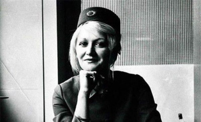 空难史上的奇迹！22岁空姐万米高空无伞坠落，幸运生还