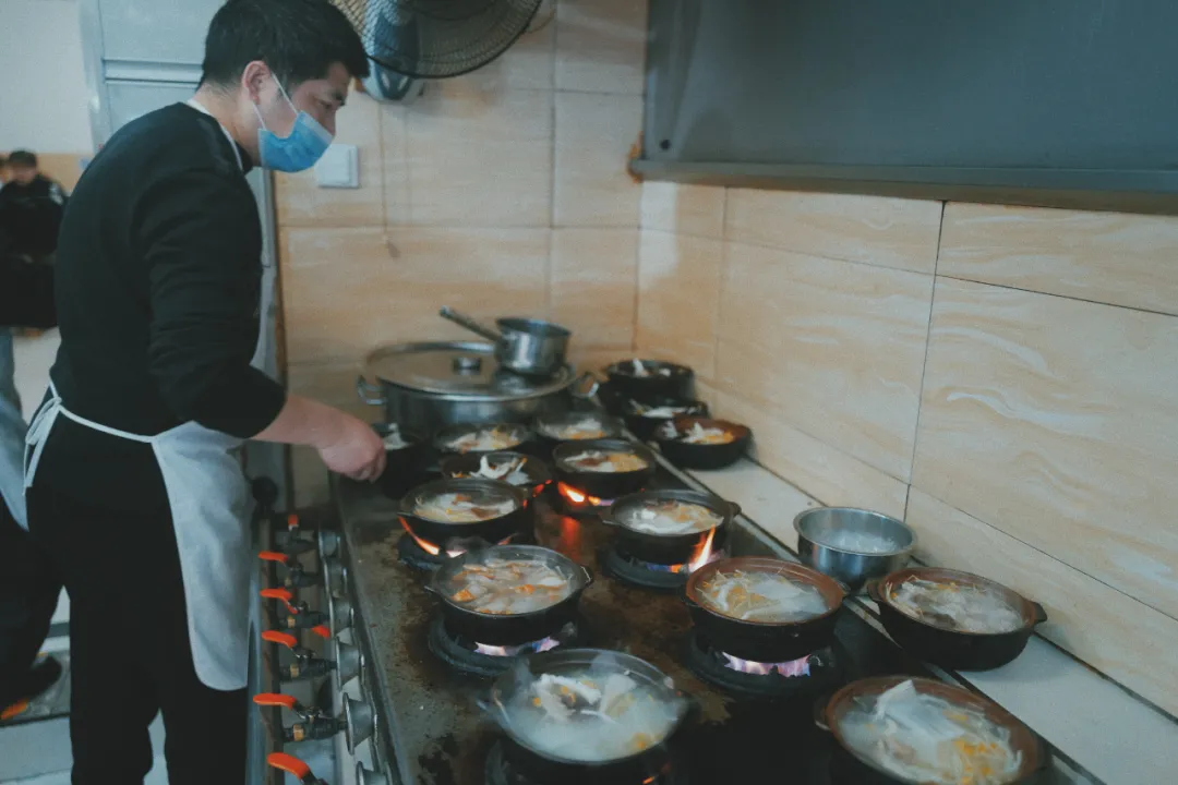 最近超火的盐帮菜之乡让我大开眼界，奇怪的知识又增加了