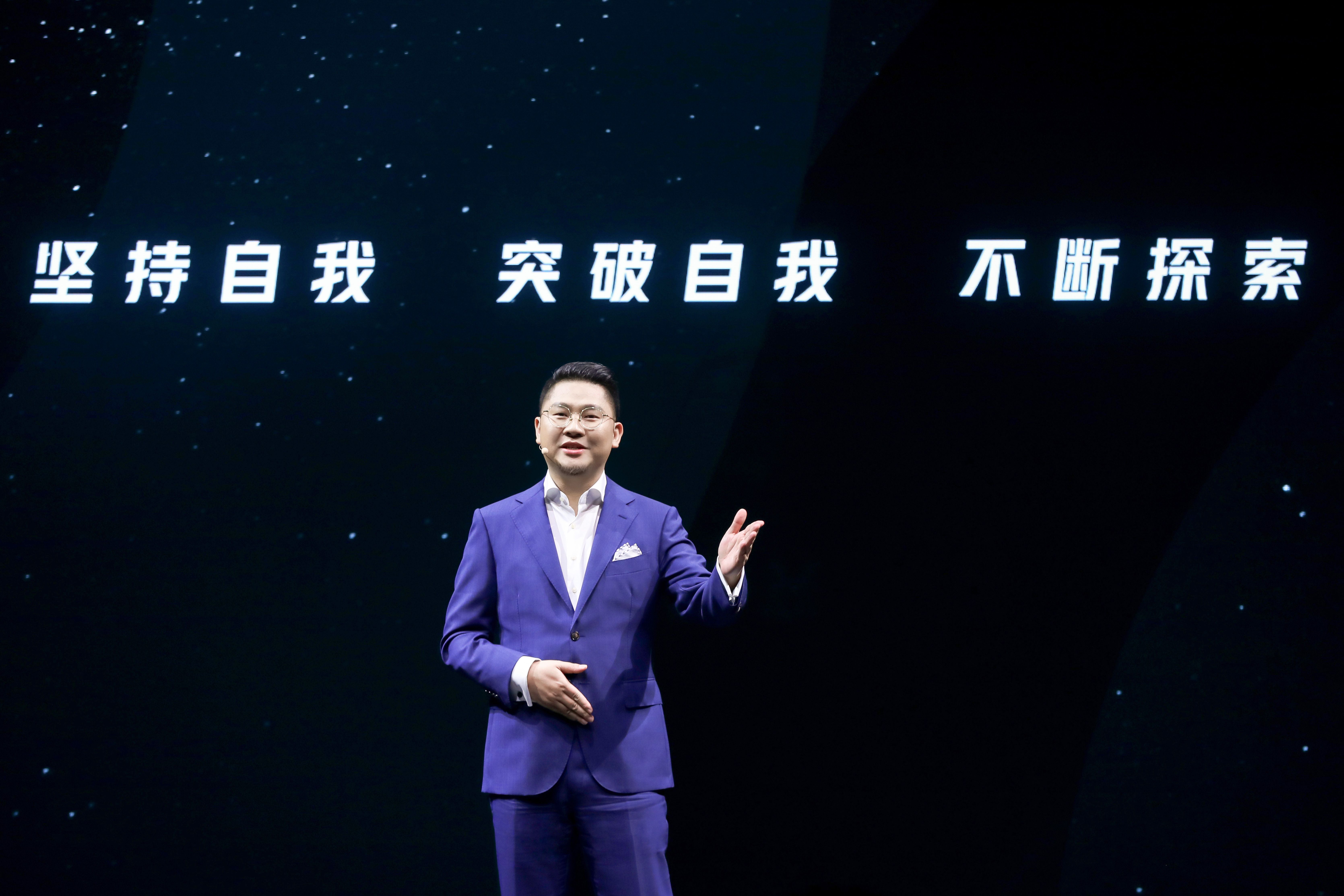 既要量的积累也有质的突破，iQOO 9系列开售，iQOO高端成了？