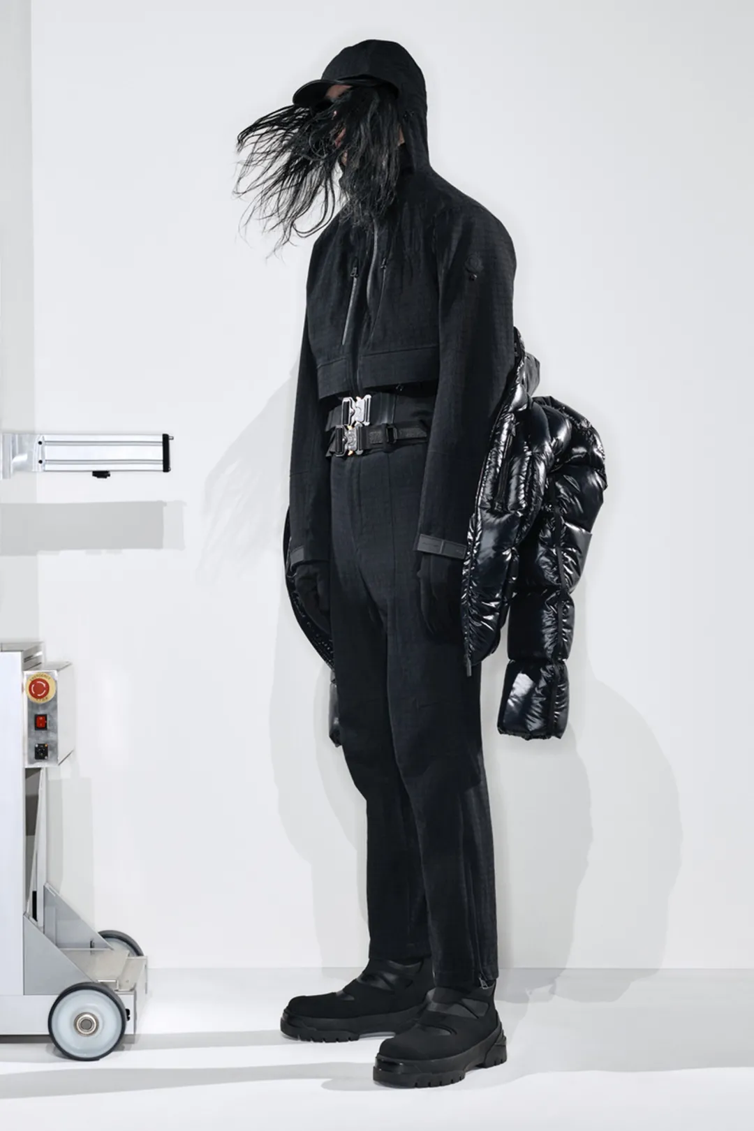 上万元的Moncler羽绒服让明星抢着穿，买过的来说说好在哪