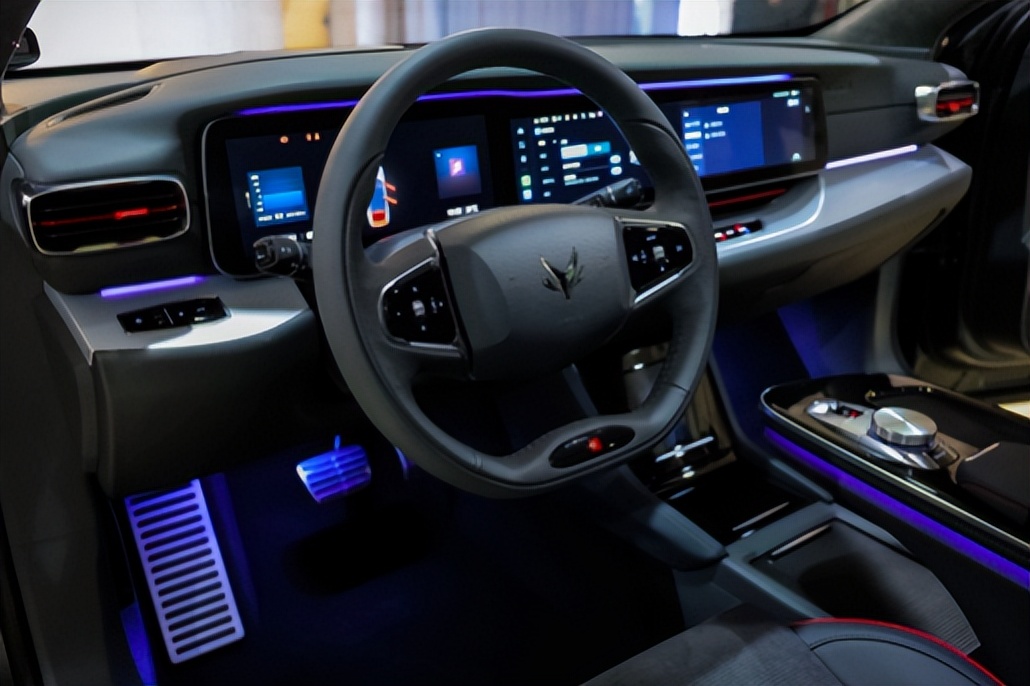 极狐阿尔法S全新HI版来袭 宁波车展最大咖就是TA