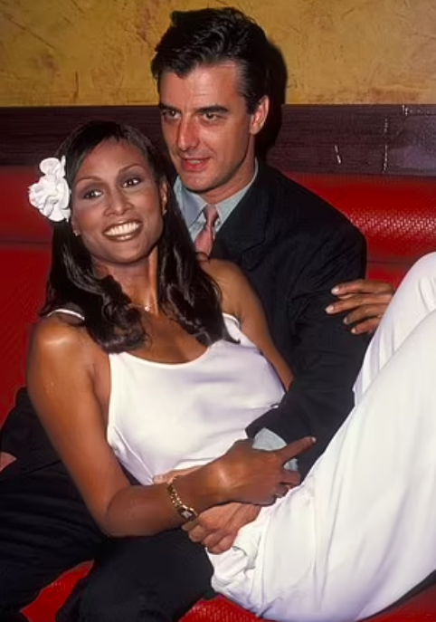 美国万人迷男星被多名女性指控性侵！家暴模特女友，30年恶行