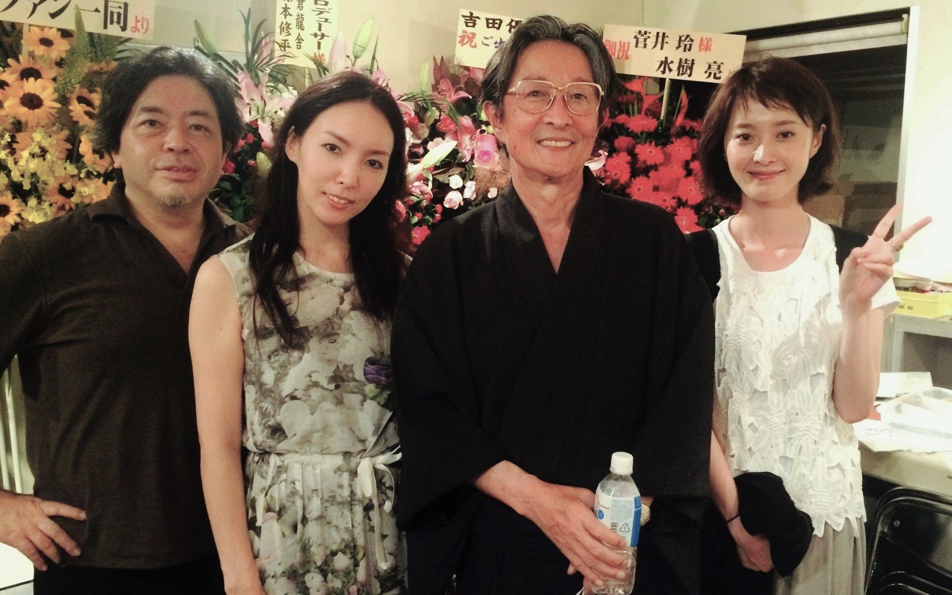 38岁女演员中丸紫苑突传死讯，惹自杀猜测，好友晒合影透露死因