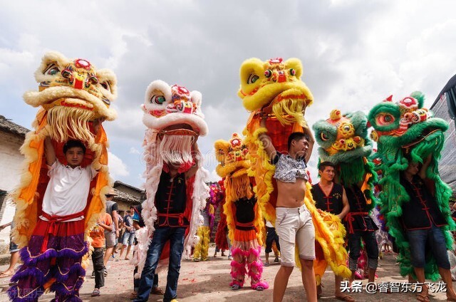 我国传统佳节元宵节来历的三个传说、六个主要习俗和十首古典诗词