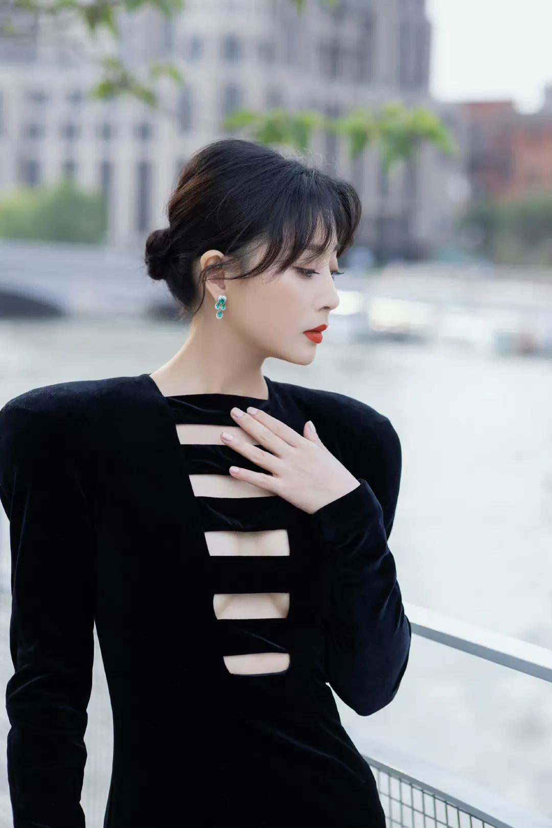 人间水蜜桃—殷桃