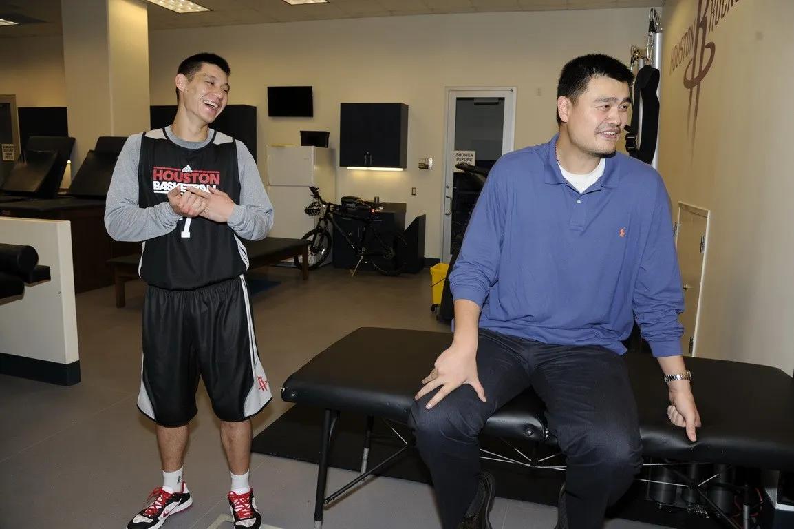 为什么cba赶不上nba(林书豪道出NBA真相，直言CBA球员缺乏三大特质，导致无法征战NBA)