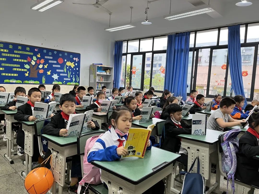 书香润泽生命 阅读成就未来｜记成都市双流区棠湖小学之书香班级