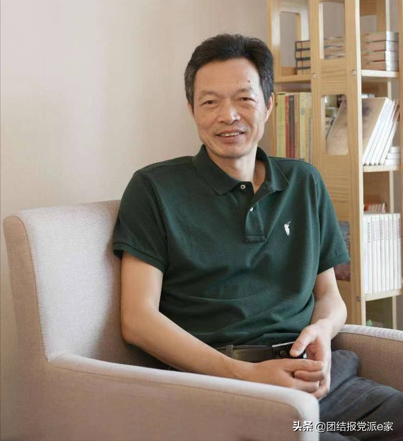 由《春江花月夜》诵读谈中华经典鉴赏