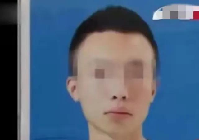 2016年，河南大学生，在青岛跳楼身亡，一条短信让父母泪崩