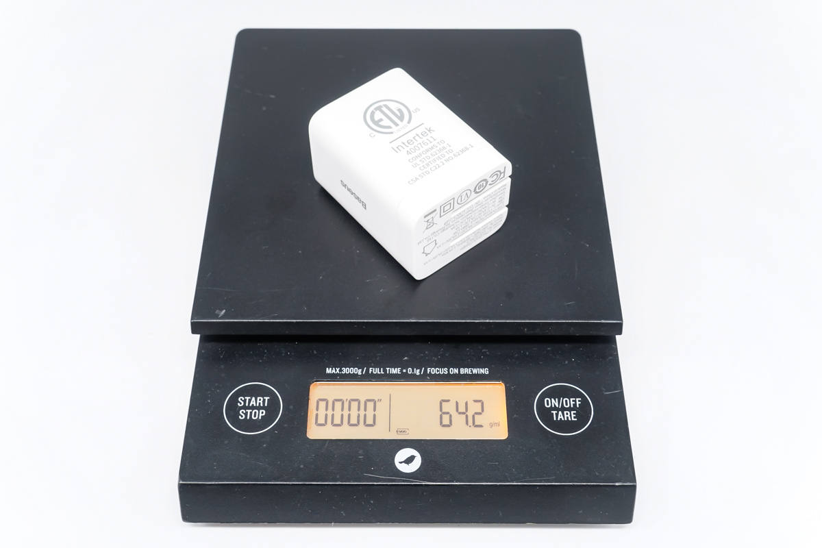 双口均30W输出！倍思30W双口充电器评测