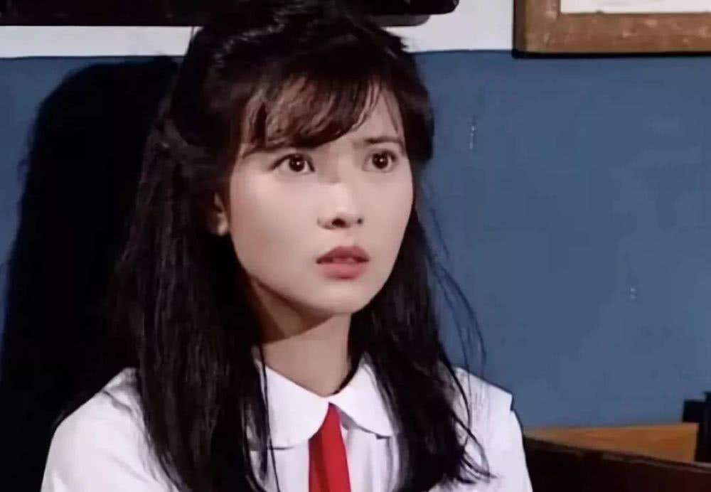 曾经风光，如今落魄的9位女星，有人向粉丝借钱，有人捡菜叶充饥