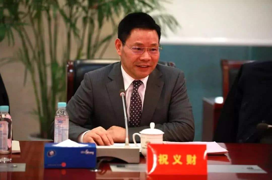 自从负面缠身后,祝义财的运势,与雨润集团的股票走势一样,开始了加速