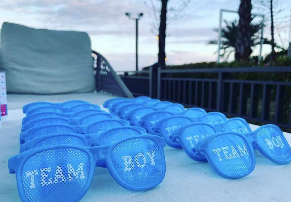 周杰伦晒昆凌孕照官宣第三胎喜讯，去年11月昆凌曾因孕期不适晕倒