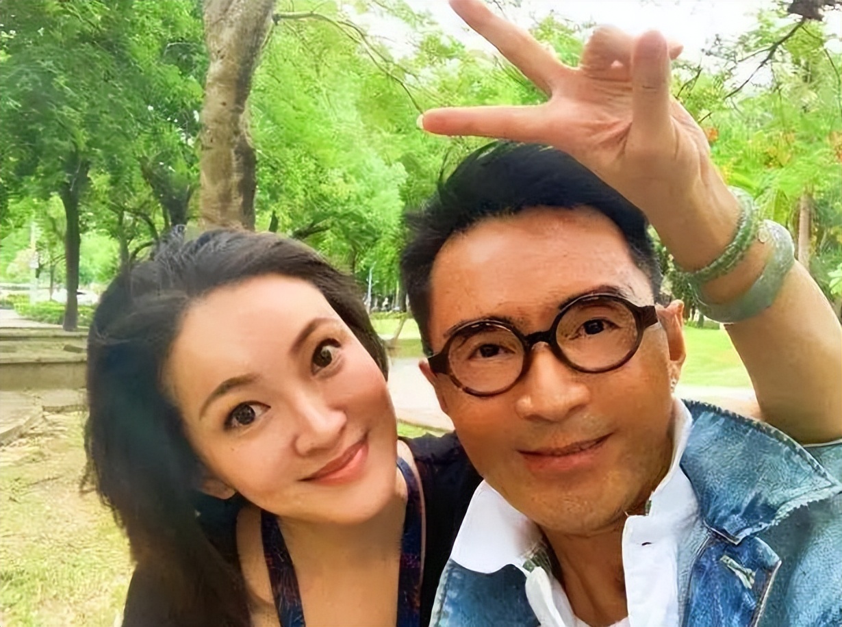 55岁林利被娇妻怒斥骗吃骗住！两人争吵视频曝光，身形消瘦显病态