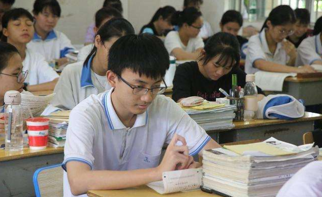 2022年高考，各科成绩要达到多少分，学生才有机会考上985院校？