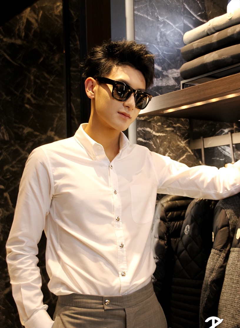 男星衣品—黄子韬（二）