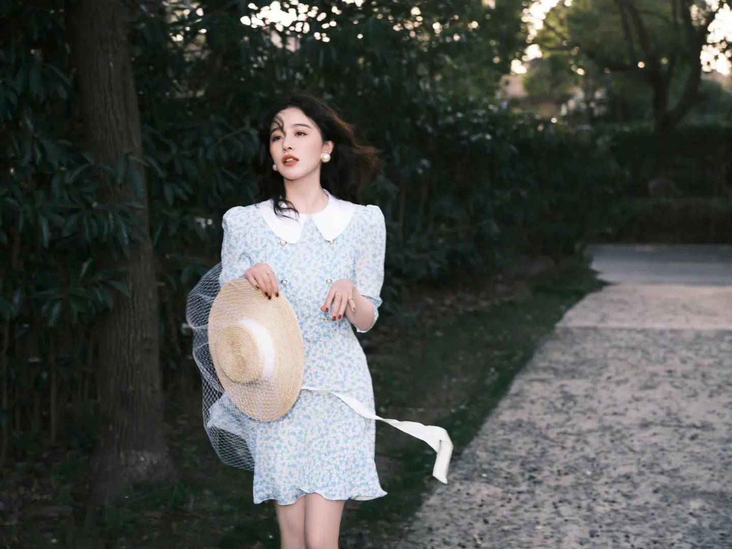 阚清子近期穿搭