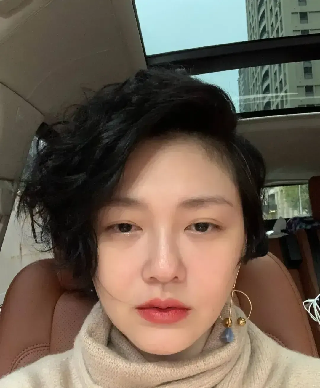 官方宣布好消息后，网友们评论说，现在没有人会骂汪小菲了！