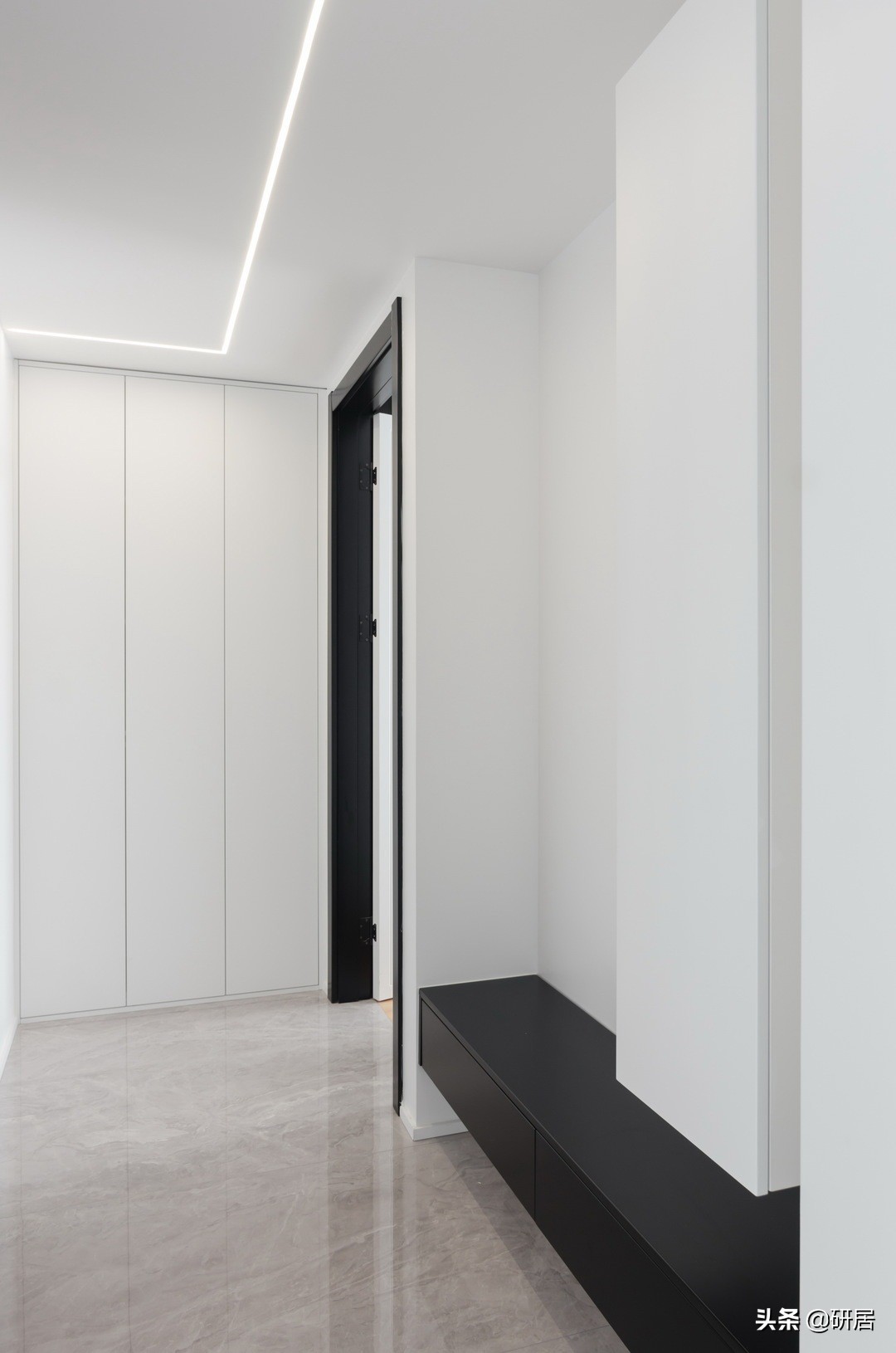 这对夫妻很理性，把家装成了简约风，没想到越是简单的装修越舒服