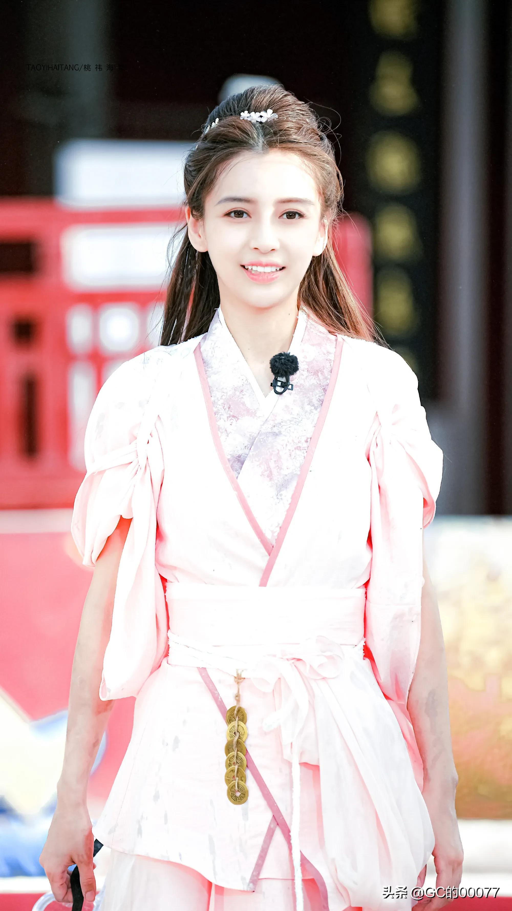 明星图片杨颖