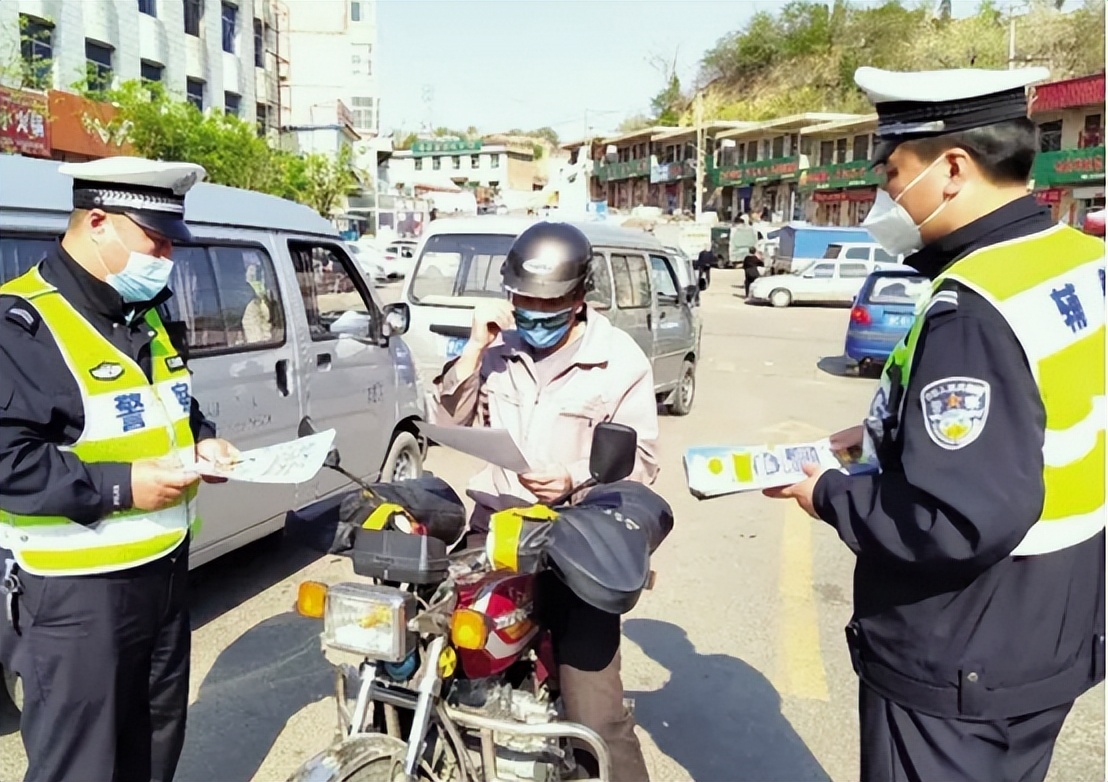 摩托车能上路？各省纷纷放宽要求，距离“全面解除”还远吗？