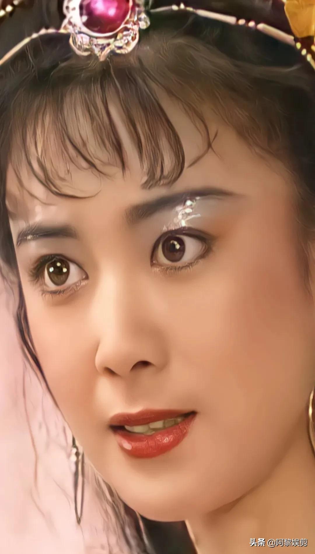 傅艺伟年轻的时候真是风华绝代