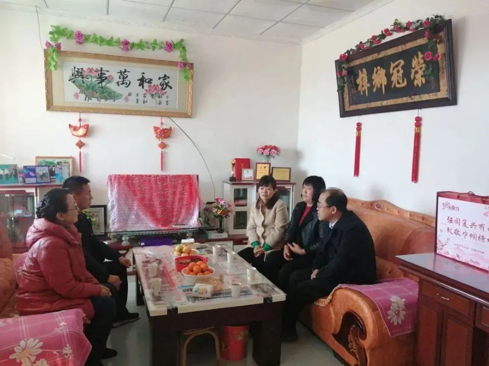 【“三八”特辑】白银市开展“致敬巾帼榜样”走访慰问活动