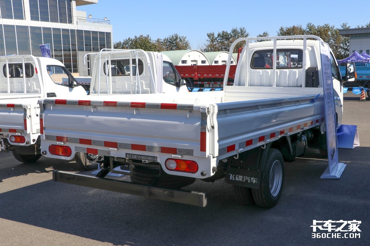 飛碟締途車型在該領域深耕已久,產品覆蓋非常全面,包含有柴油,汽油,雙