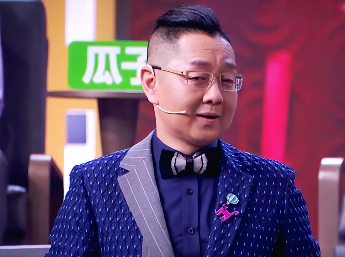 同为《今日说法》主持，撒贝宁成央视红人，张绍刚却在网综混饭吃