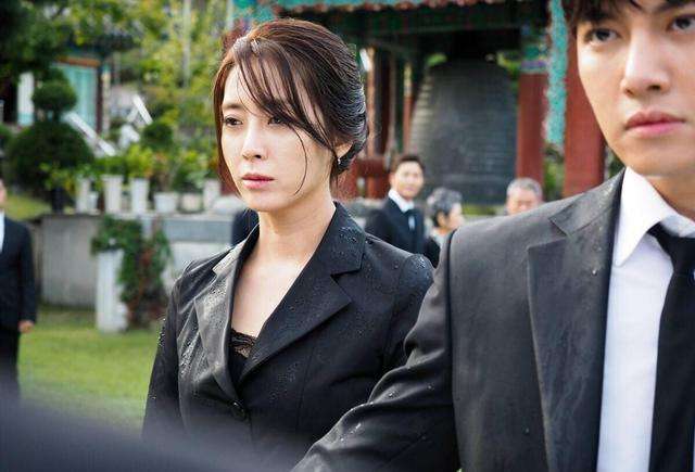 宋允儿事业巅峰时期嫁给了电影巨星薛景求被网友骂小三多年