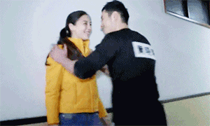 “十八线嫩模”杨颖:7年婚姻落幕,她终于不用再装了
